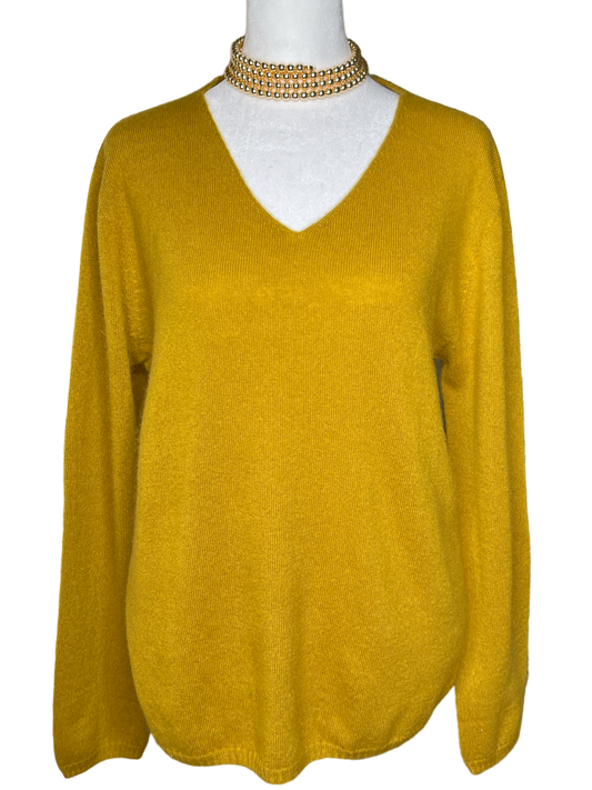 V-Neck Pullover